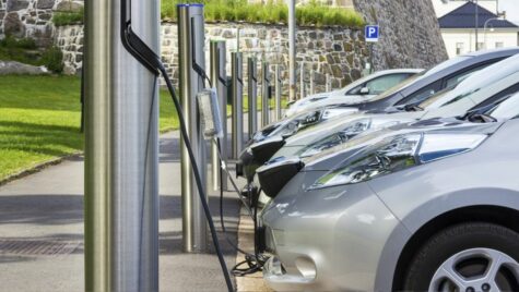 ACEA: Industria vehiculelor electrice din UE riscă să piardă teren în competiția cu SUA și China